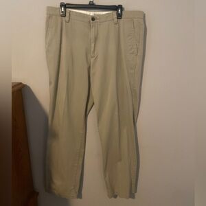Dockers Men's Khaki Chinos